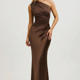 sukienka-maxi-elegancki-kroj-na-jedno-ramie-na-wesele