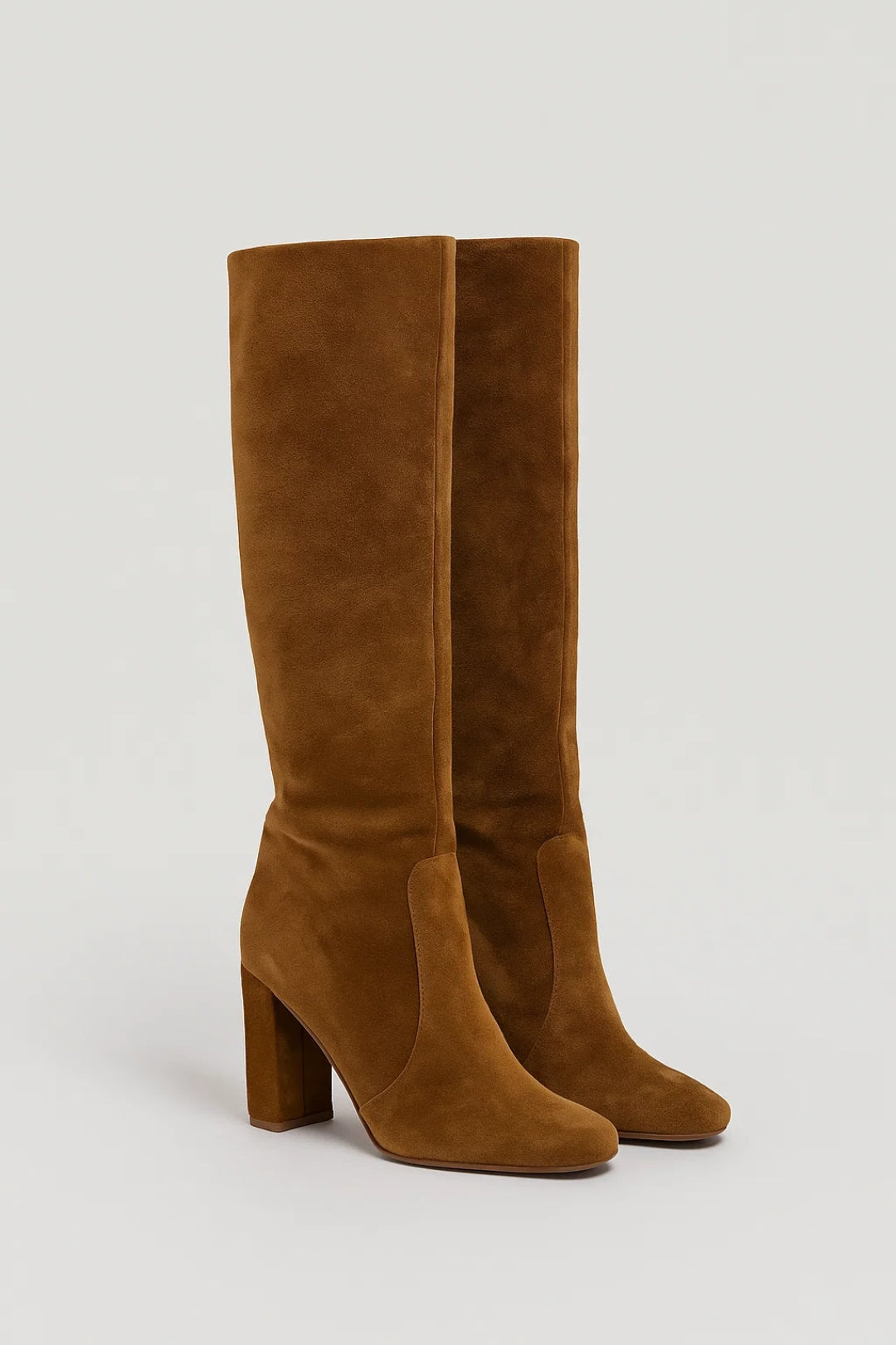 Botki Damskie – Elegancki Minimalizm i Wygoda na Chłodne Dni 0