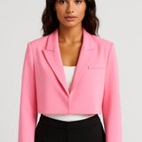 Czarna Marynarka Damska – Krótki Krój Z Eleganckim Akcentem 0