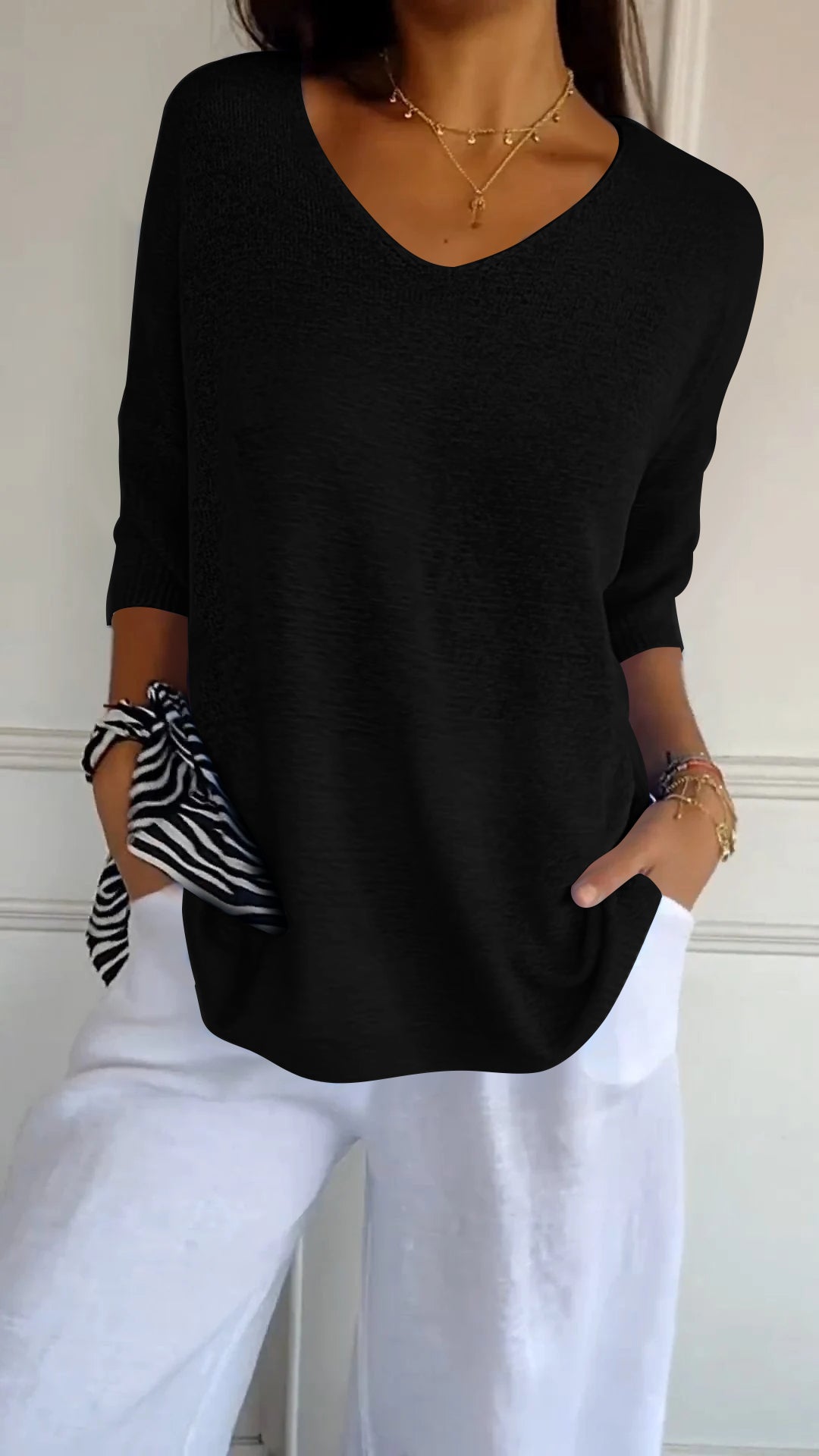 Elegancki Top Damski – Minimalistyczny Krój z Dekoltem V 11
