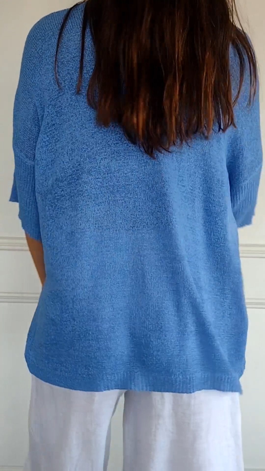 Elegancki Top Damski – Minimalistyczny Krój z Dekoltem V 4