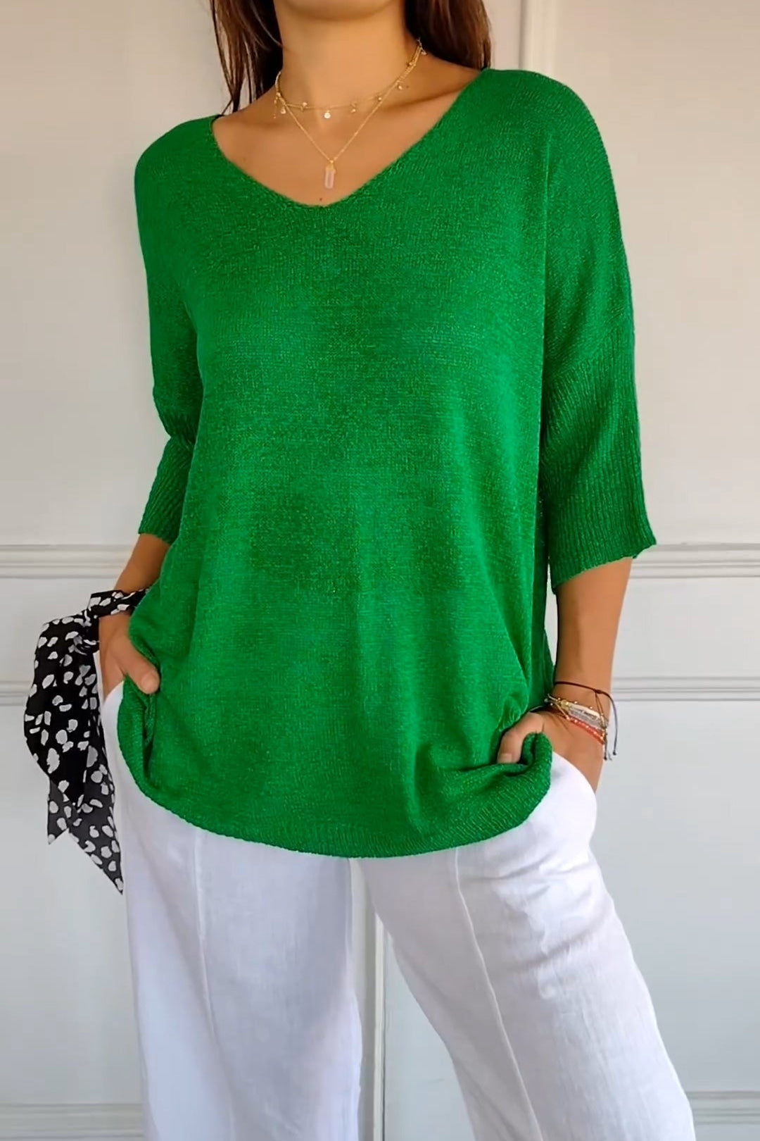 Elegancki Top Damski – Minimalistyczny Krój z Dekoltem V 7
