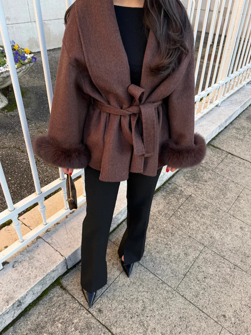 Płaszcz Damski Zimowy – Elegancki Design i Wygoda na Co Dzień 8