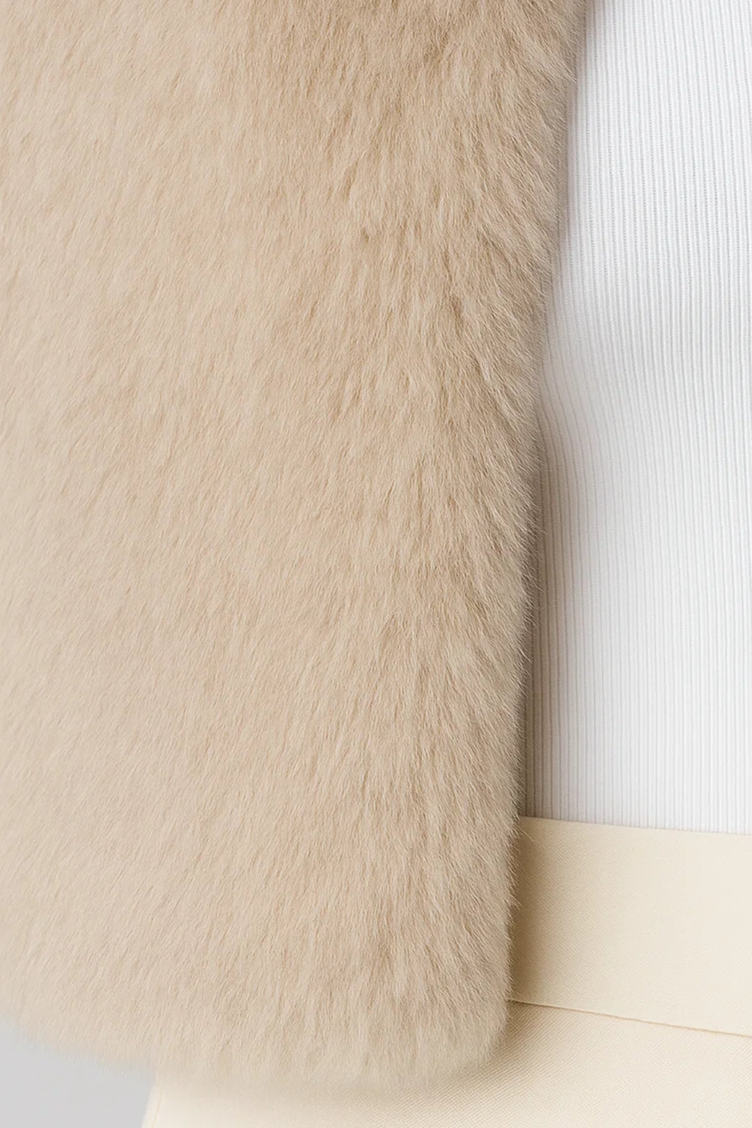 Stylowy Płaszcz Krótki – Elegancki i Wszechstronny Model 4