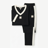 Stylowy Zestaw Casual – Kontrastowy Dekolt i Wygodne Spodnie 9