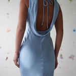 Sukienka Maxi – Elegancki Dekolt Halter na Wesele i Uroczystości 3