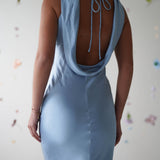 Sukienka Maxi – Elegancki Dekolt Halter na Wesele i Uroczystości 3