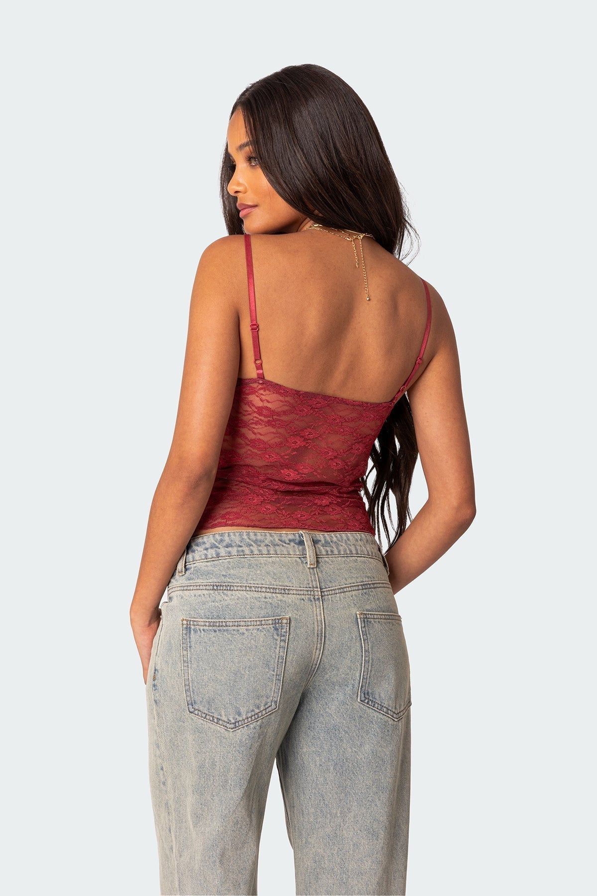 Top Damski na Ramiączkach – Elegancka Koronka do Noszenia pod Marynarkę 3