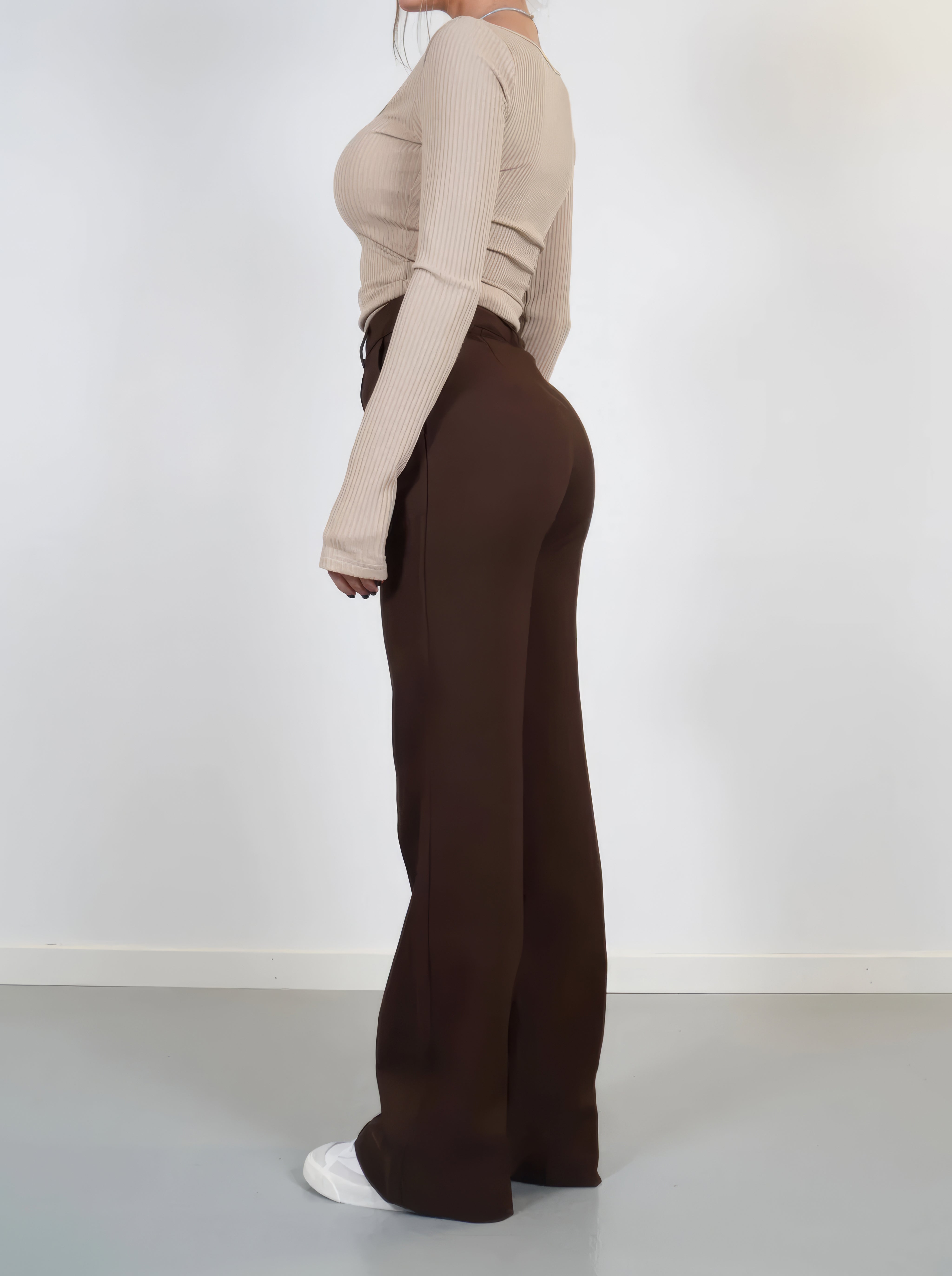 Zara Szerokie Spodnie Damskie – Modny Krój i Wygoda na Co Dzień 7